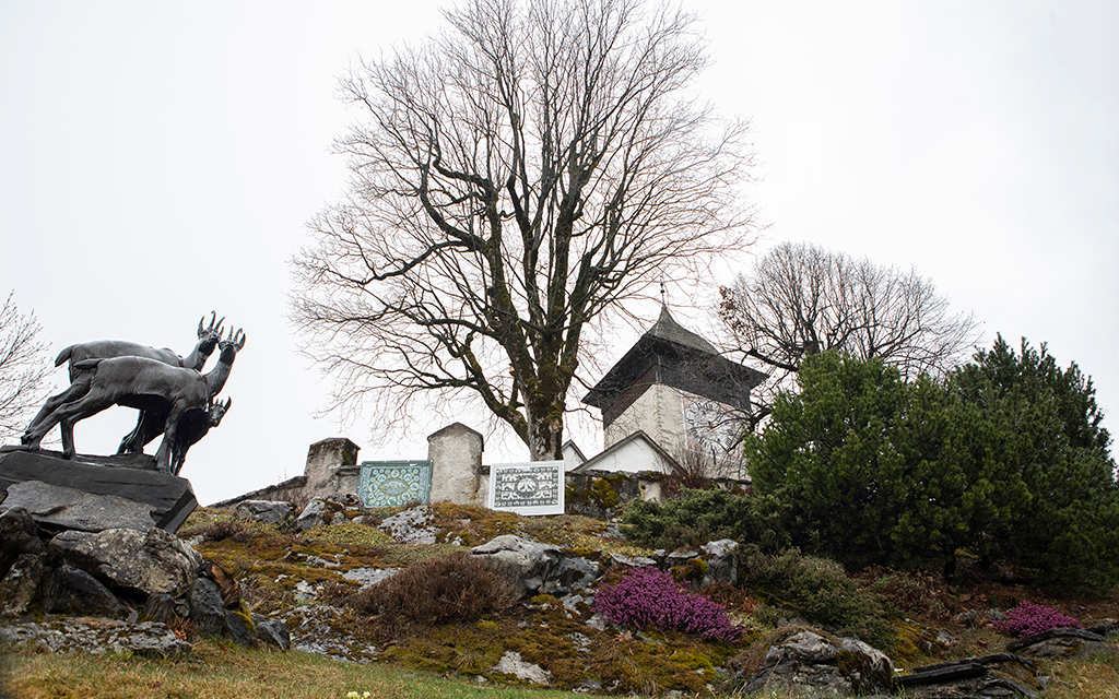 1. Per i pensionati di Château-d’Oex, la «colline du temple» è un’importante area di svago di prossimità.